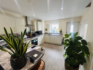 Kitchen - click for photo gallery